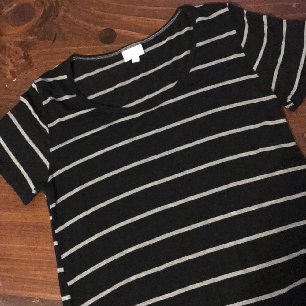 LuLaRoe Perfect Tee